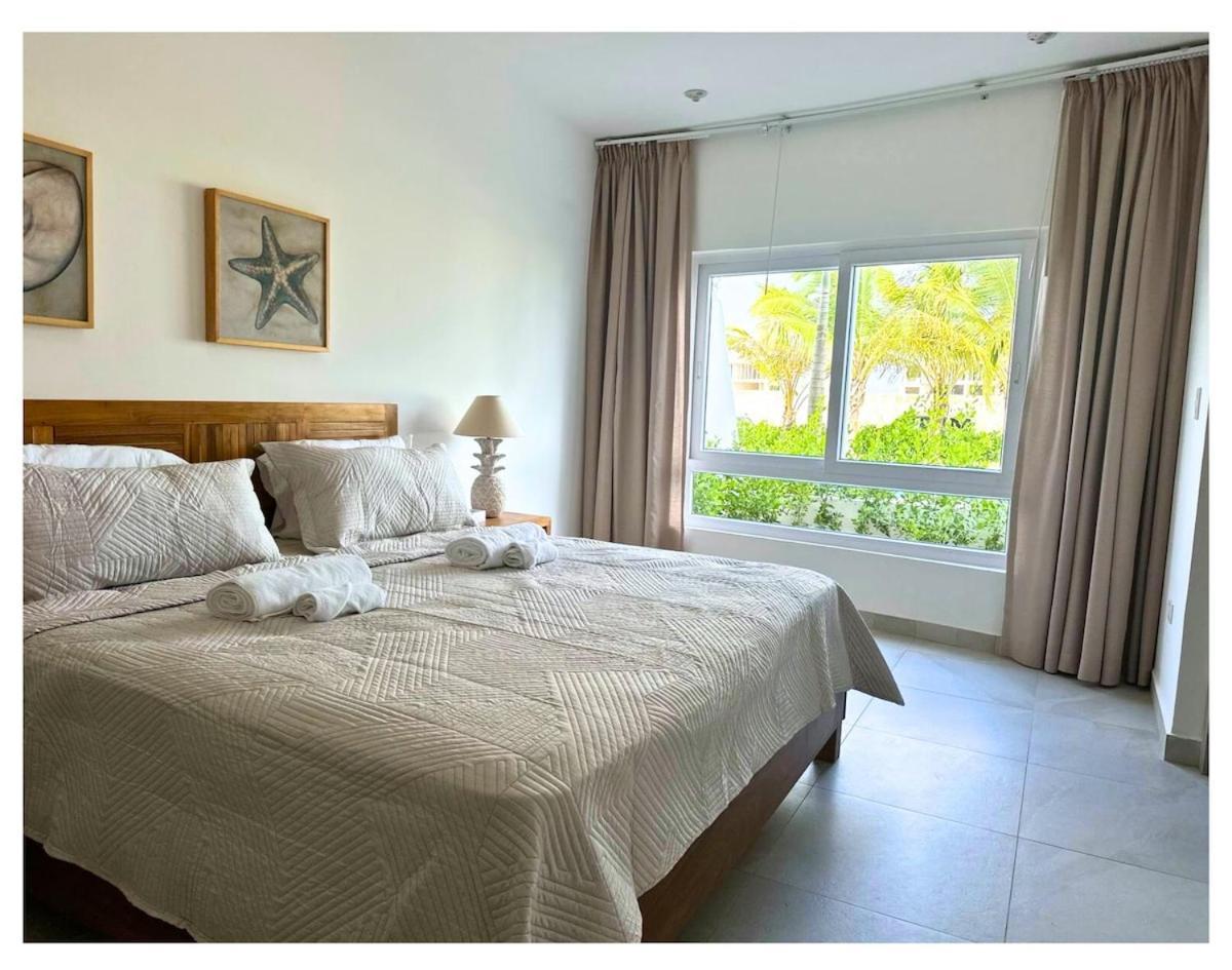 2-bedroom Caribbean Oasis *