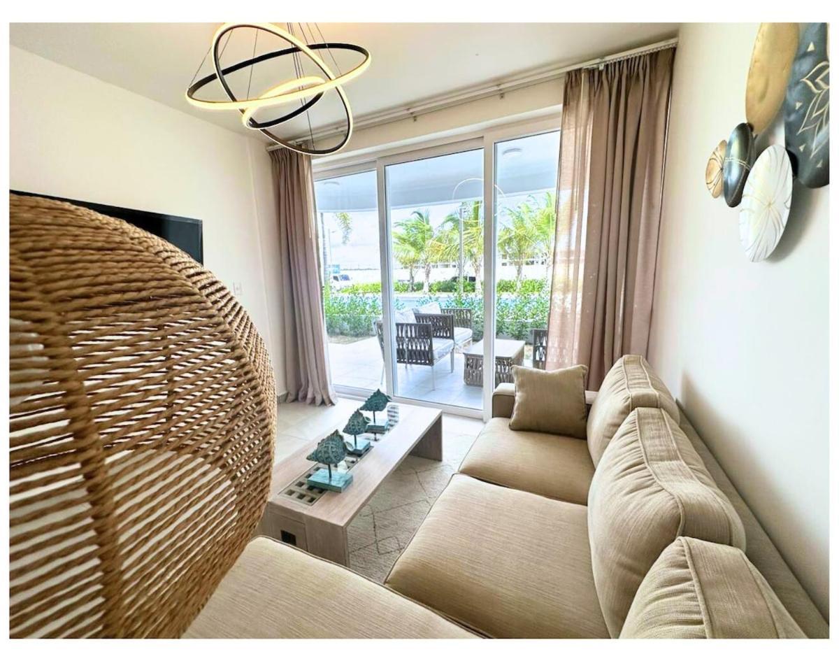 Apartment 2-bedroom Caribbean Oasis